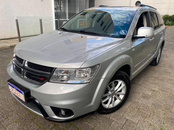 DODGE JOURNEY 3.6 SXT V6 GASOLINA 4P AUTOMÁTICO DODGE JOURNEY 3.6 SXT V6 GASOLINA 4P AUTOMÁTICO